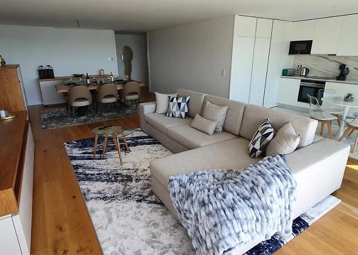 The View - Porto - On Location With Amazing View!