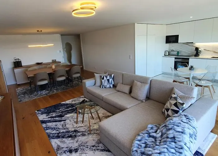 The View - Porto - On Location With Amazing View!